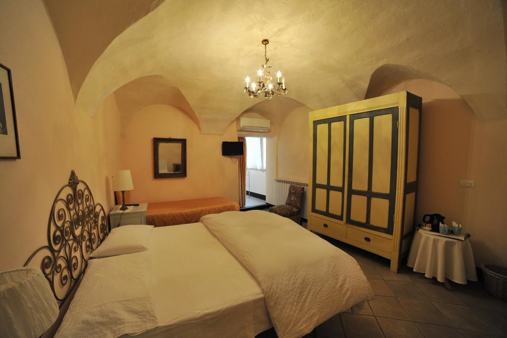 Erasmo Rooms & Breakfast Finale Ligure Exterior foto